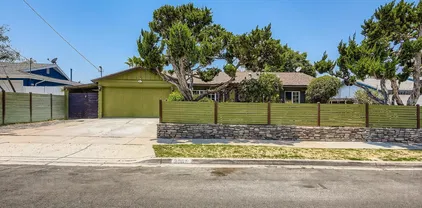 9802 Settle Rd, Santee