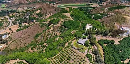 44665 La Cruz Dr, Temecula