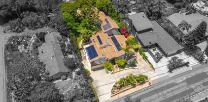 526 Saxony Rd, Encinitas