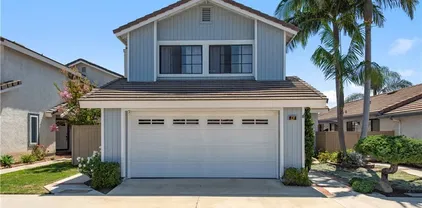18 Hazelnut, Irvine