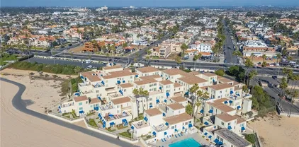 711 Pacific Coast Unit 313, Huntington Beach