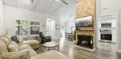 2352 Altisma Way Unit 13, Carlsbad
