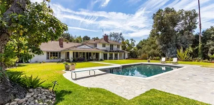 1403 Pasqualito Dr, San Marino