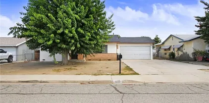 1026 Val Monte Dr, Hemet