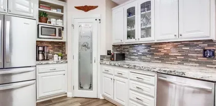 3915 Palomar Dr, Fallbrook