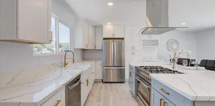 14543 Kittery St, Poway
