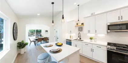 27294 Las Nieves, Mission Viejo