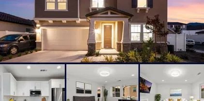 8553 Dartmouth St, Santee