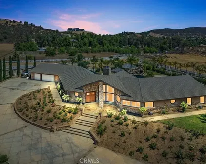 37789 Avenida La Cresta, Murrieta