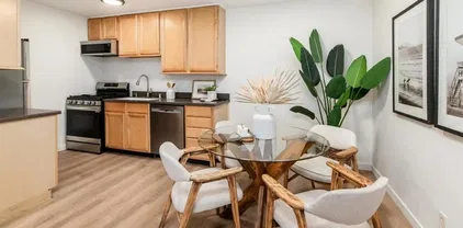 13754 Mango Dr Unit 111, Del Mar