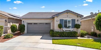 212 Hoch Way, Hemet