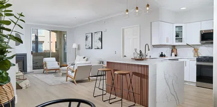 12372 Carmel Country Rd Unit 207, Carmel Valley