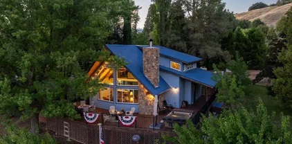 1209 Farmer Rd, Julian