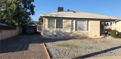 612 E Kimball Ave, Hemet