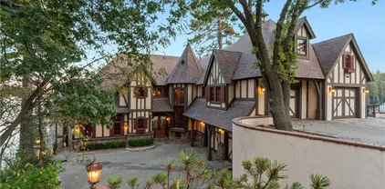 27453 Bayshore Dr, Lake Arrowhead