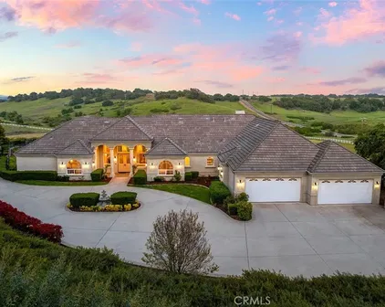 41653 Oak Trail Ct, Murrieta