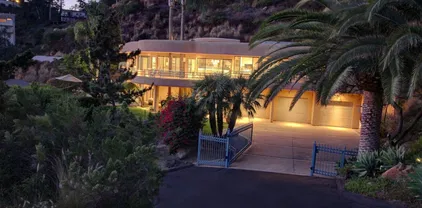 9918 Heavenly Way, La Mesa