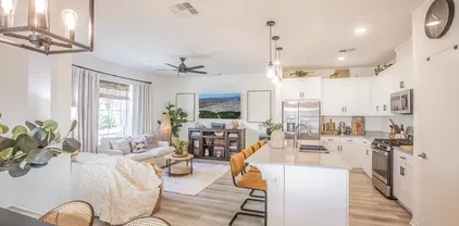 332 Sweet Pl, Fallbrook