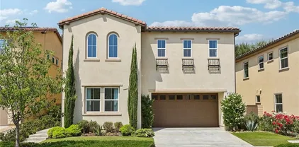 285 Pinnacle Dr, Lake Forest