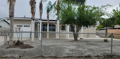 880 S State St, Hemet