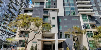 425 W Beech St Unit 1205, Downtown