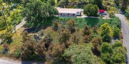 40057 S Shore Rd, Fallbrook