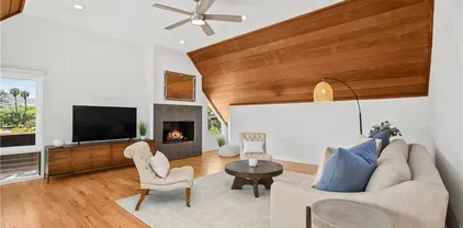 390 Saint Anns Dr, Laguna Beach