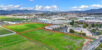 M/L In Por, Hemet