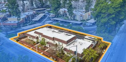 2222 Bear Valley Pkwy, Escondido