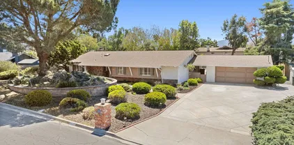10933 Sunray Pl, La Mesa