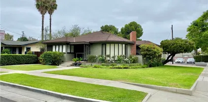 206 S Center St, Orange