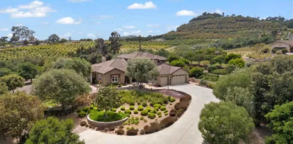 332 Lemonwood Dr, Fallbrook