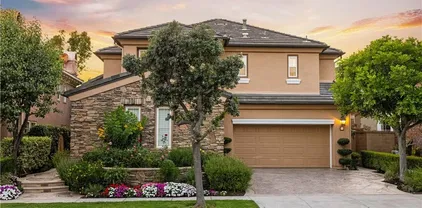 9 Atascadero, Irvine