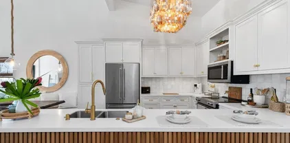 832 Kalpati Cir Unit H, Carlsbad