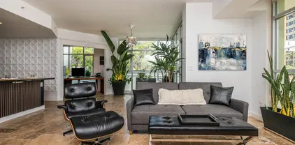 3812 Park Blvd Unit 206, Mission Hills