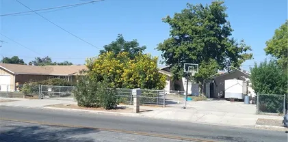 609 S Buena Vista St, Hemet