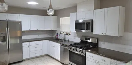 10744 Louisa Dr, La Mesa