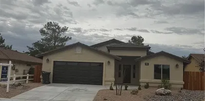 13835 Burning Tree Dr, Victorville