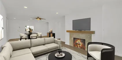 200 Mcneil Ln Unit 204, Newport Beach