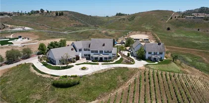 36475 Avenida La Cresta, Murrieta