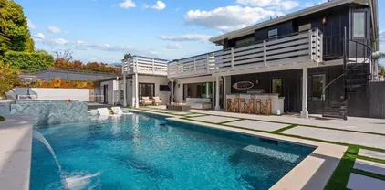 1368 Hymettus Ave, Encinitas