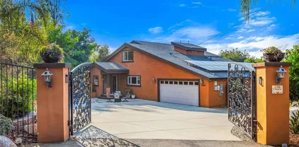 2260 E Mission Rd, Fallbrook