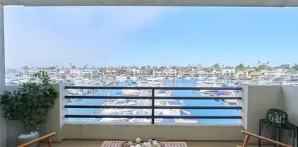 4165 Warner Ave Unit 203, Huntington Beach