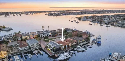 47 Linda Isle, Newport Beach
