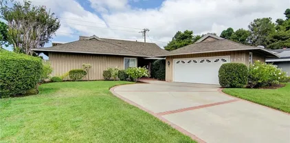 2871 Ellesmere Ave, Costa Mesa