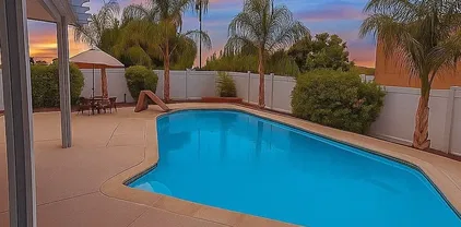 2102 Beatrice Dr, Corona