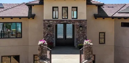 9607 Misty Meadow Ln, Escondido