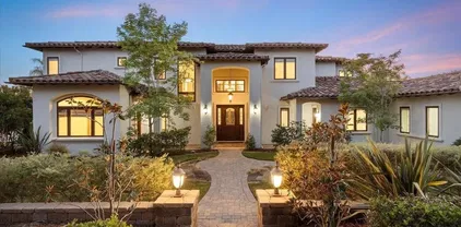 3055 Brookside Ln, Encinitas