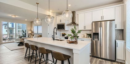 1718 Peak Loop, Broomfield