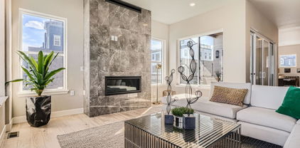 1764 Peak Loop, Broomfield